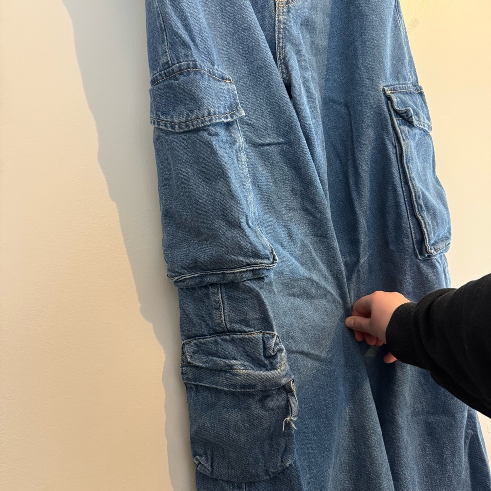 Universal Thread Classic Blue Jeans - Picture 5 of 6
